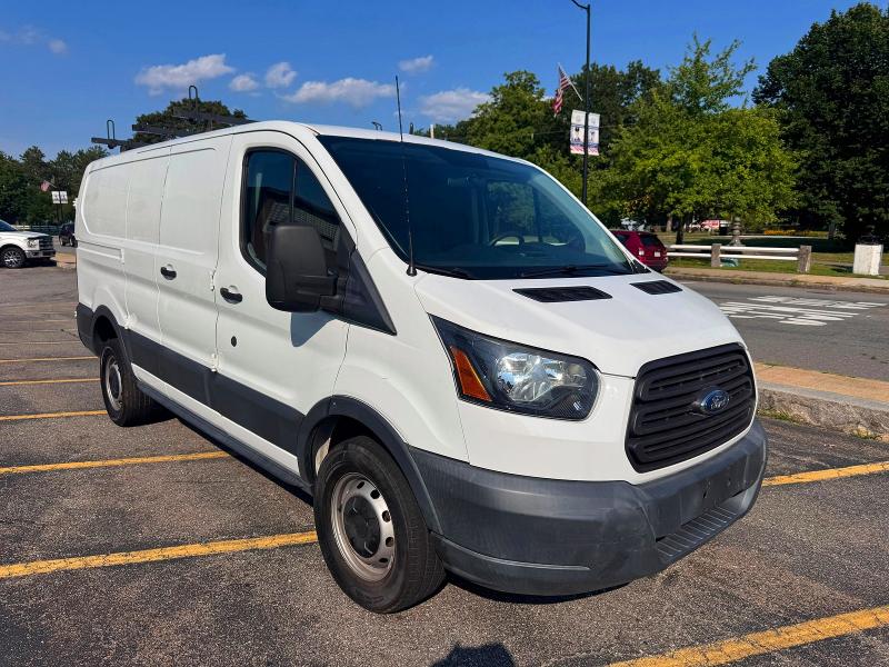 2015 Ford Transit მანქანა იყიდება აუქციონზე, vin: 1FTNE1ZV0FKA11671, აუქციონის ნომერი: 65040366