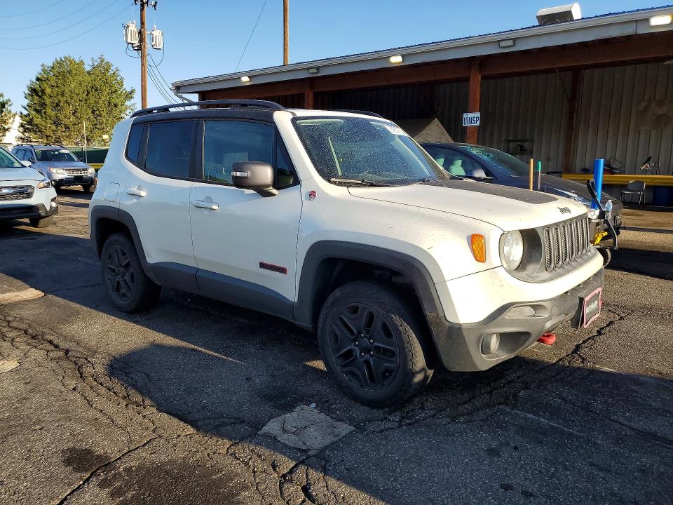 Продаж на аукціоні авто 2018 Jeep Renegade, vin: ZACCJBCB3JPH37501, номер лоту: 67039766