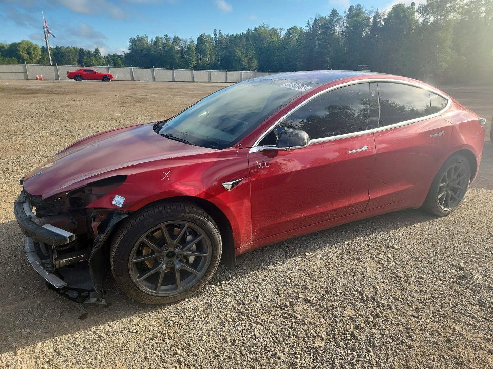 Продажа на аукционе авто 2018 Tesla Model 3, vin: 5YJ3E1EB6JF107698, номер лота: 64193086