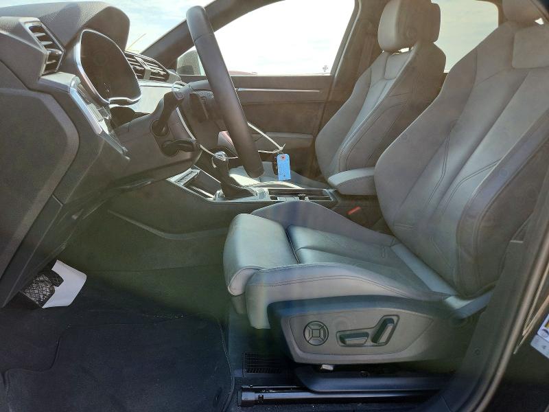 64494346 :رقم المزاد ، WA1EECF36R1115133 vin ، 2024 Audi Q3 مزاد بيع