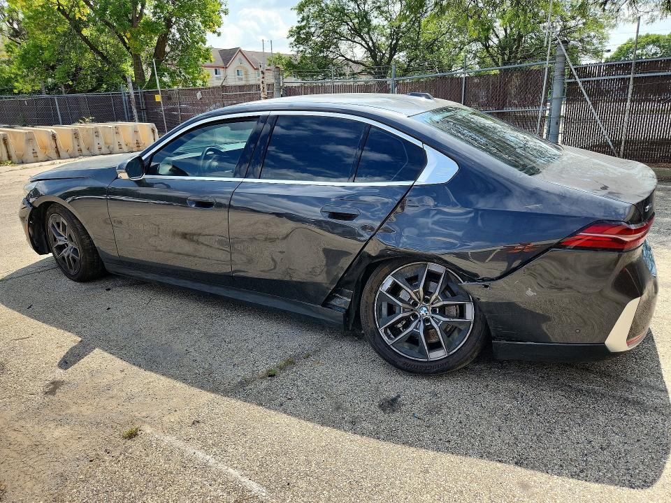 64035956 :رقم المزاد ، WBA53FJ04SCT87763 vin ، 2025 Bmw 530 مزاد بيع