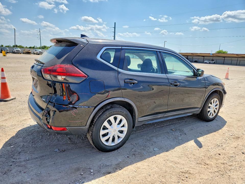 64242706 :رقم المزاد ، KNMAT2MVXJP516033 vin ، 2018 Nissan Rogue مزاد بيع