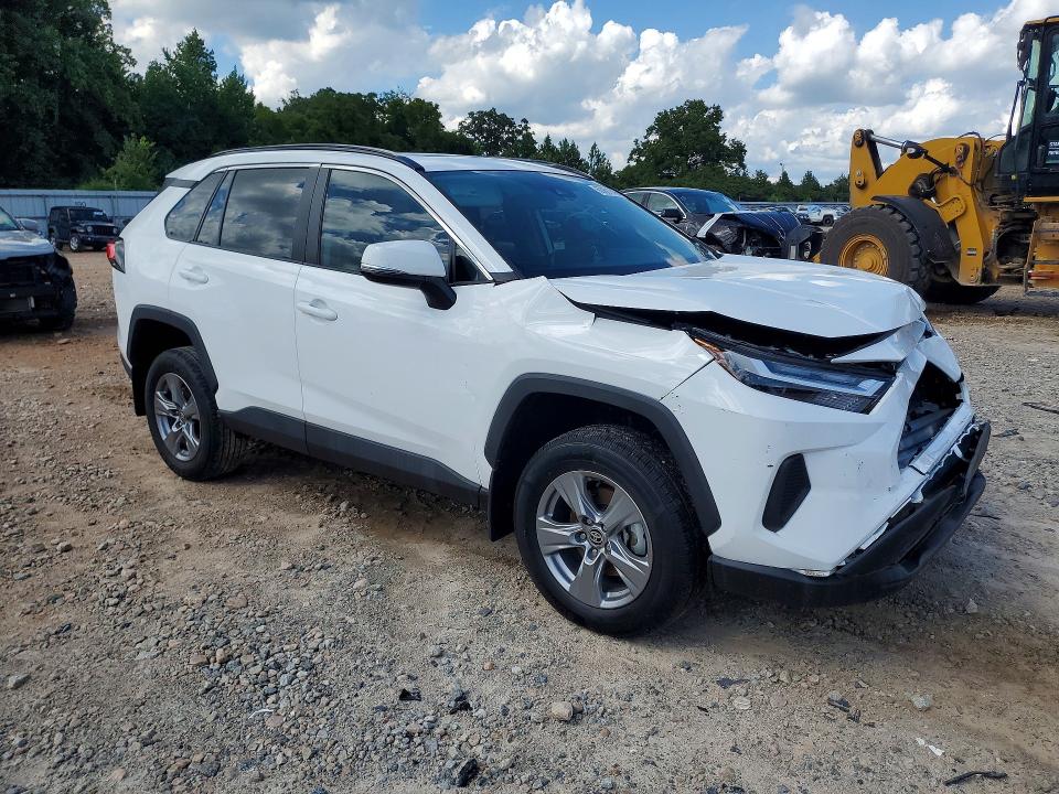 Продажа на аукционе авто 2024 Toyota Rav4, vin: 2T3W1RFV4RC286119, номер лота: 63991846