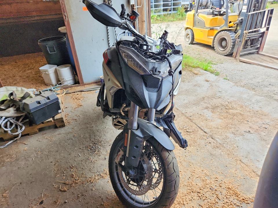 2024 Ducati Multistrada მანქანა იყიდება აუქციონზე, vin: ZDMAAL4W1RB017669, აუქციონის ნომერი: 63582016