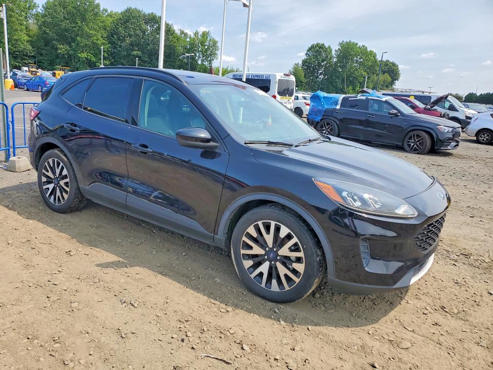 Продаж на аукціоні авто 2020 Ford Escape, vin: 1FMCU0BZ3LUB50030, номер лоту: 64886126