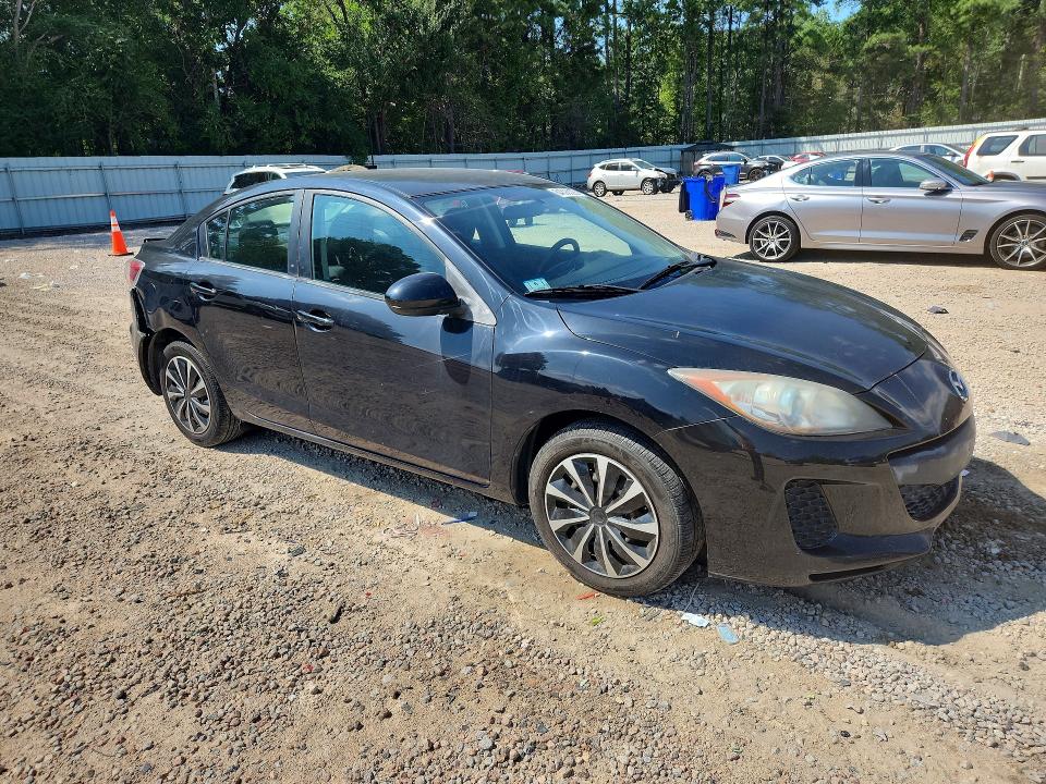 64698326 :رقم المزاد ، JM1BL1U77D1702751 vin ، 2013 Mazda 3 مزاد بيع
