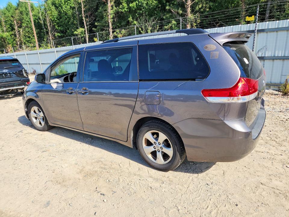 Aukcja sprzedaży 2013 Toyota Sienna, vin: 5TDKK3DC2DS372161, numer aukcji: 64376486