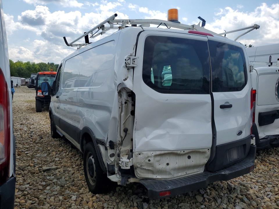 61638056 :رقم المزاد ، 1FTNE1ZM7FKA16521 vin ، 2015 Ford Transit مزاد بيع