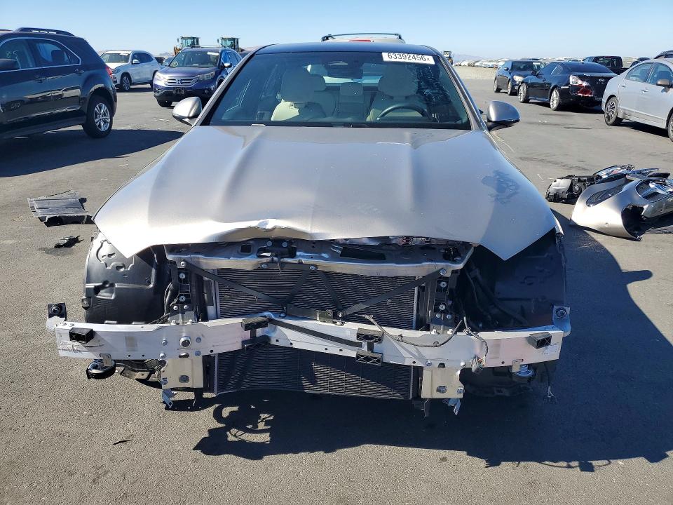 63392456 :رقم المزاد ، W1KAF4GB7RR226116 vin ، 2024 Mercedes-benz C مزاد بيع