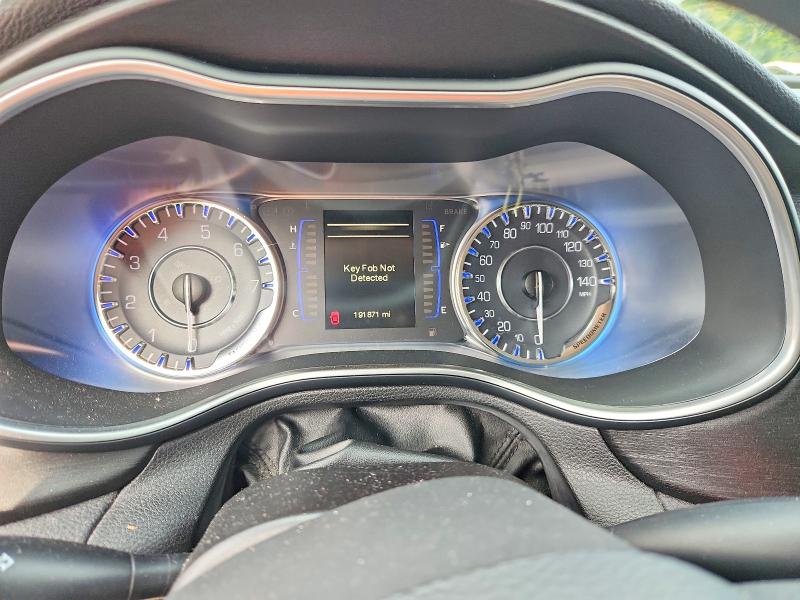 Продаж на аукціоні авто 2015 Chrysler 200, vin: 1C3CCCAB8FN690330, номер лоту: 65933676