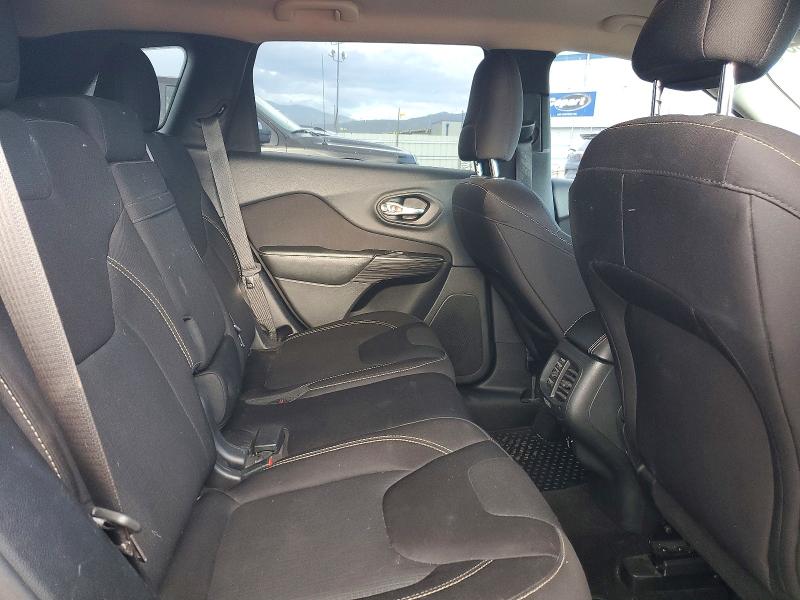 65688696 :رقم المزاد ، 1C4PJMCS7FW546719 vin ، 2015 Jeep Cherokee مزاد بيع