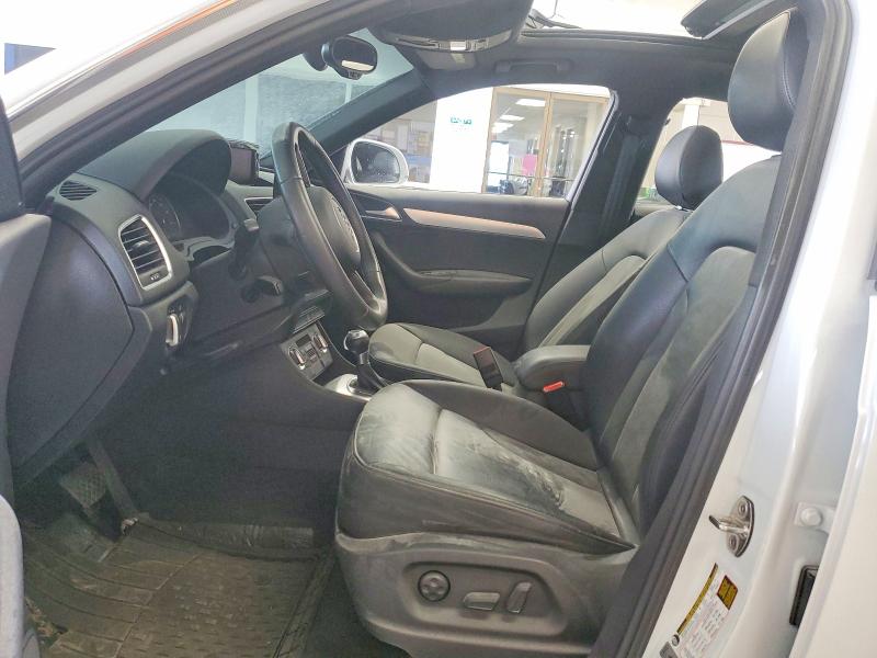 Продажа на аукционе авто 2015 Audi Q3, vin: WA1EFCFS9FR005310, номер лота: 63775256