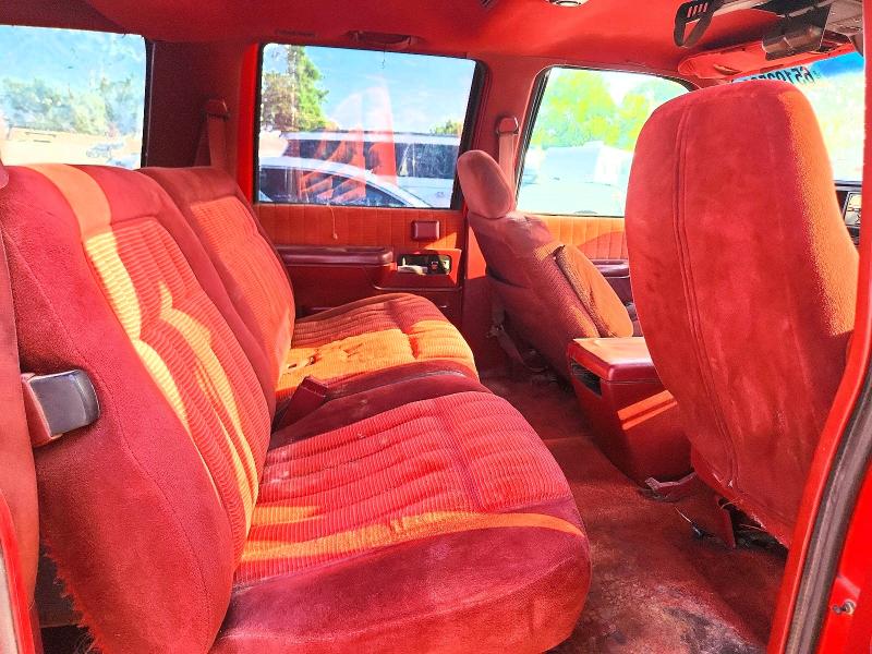 Продаж на аукціоні авто 1994 Gmc Suburban, vin: 1GKFK16K0RJ727671, номер лоту: 65193566