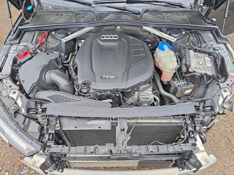 Продаж на аукціоні авто 2018 Audi A4, vin: WAUENAF4XJA100137, номер лоту: 64561416
