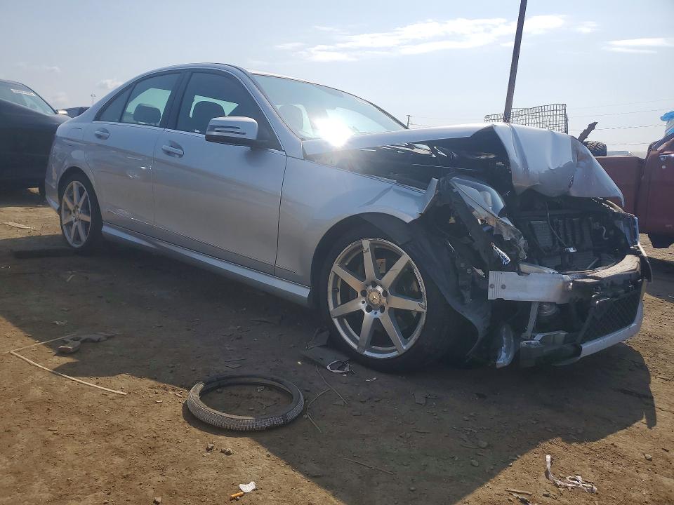 2014 Mercedes-benz C მანქანა იყიდება აუქციონზე, vin: WDDGF8AB7EA924292, აუქციონის ნომერი: 66065716