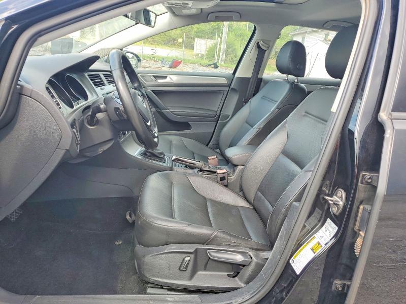 65240416 :رقم المزاد ، 3VW217AU4HM027921 vin ، 2017 Volkswagen Golf مزاد بيع