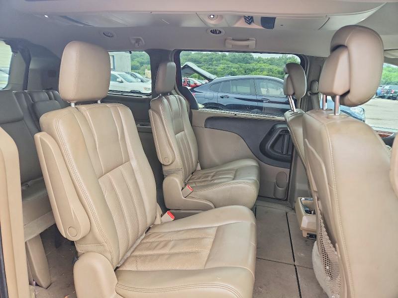 65190286 :رقم المزاد ، 2A4RR8DG9BR617712 vin ، 2011 Chrysler Town & Country مزاد بيع