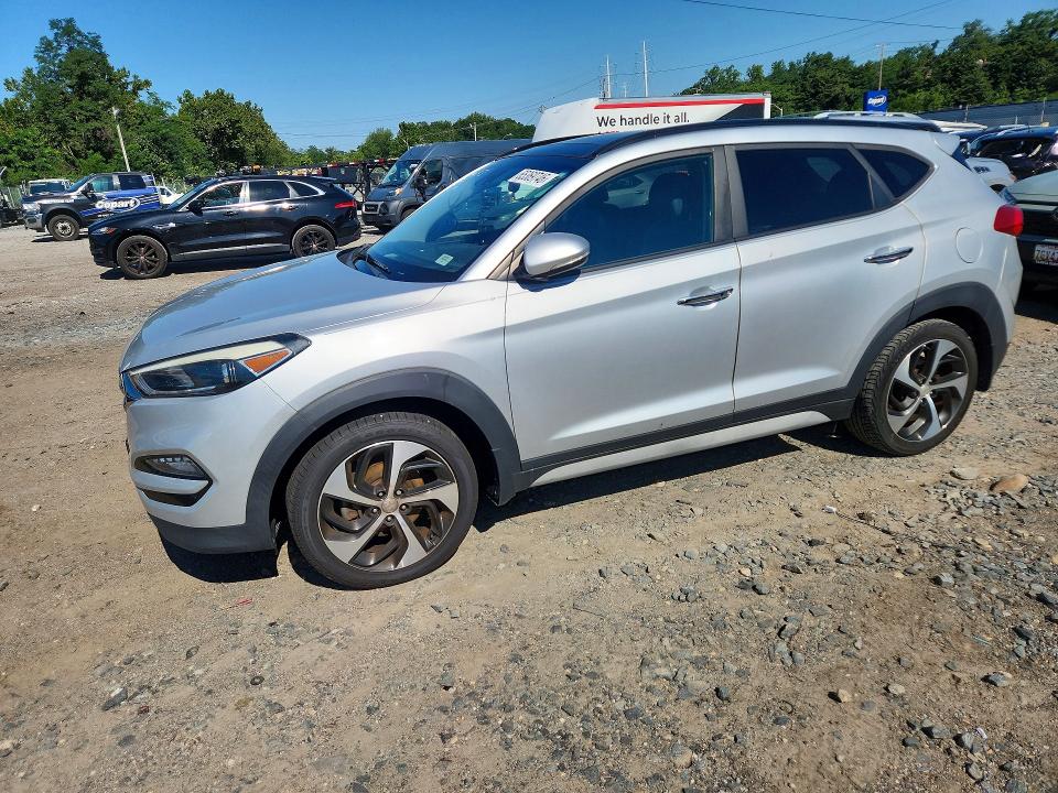2018 Hyundai Tucson მანქანა იყიდება აუქციონზე, vin: KM8J3CA23JU615371, აუქციონის ნომერი: 65369746