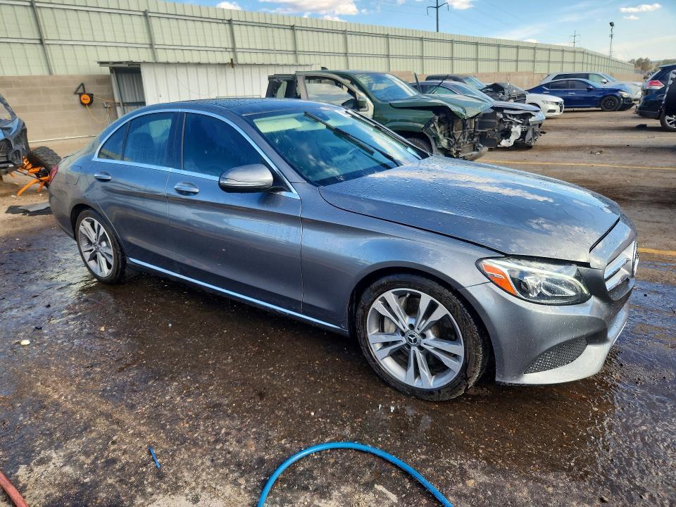 2017 Mercedes-benz C მანქანა იყიდება აუქციონზე, vin: 55SWF4JB3HU218025, აუქციონის ნომერი: 66719066