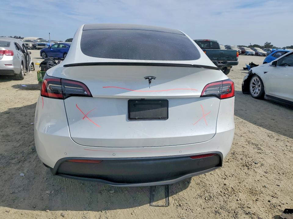 Продажа на аукционе авто 2021 Tesla Model Y, vin: 5YJYGDED9MF109579, номер лота: 64432956