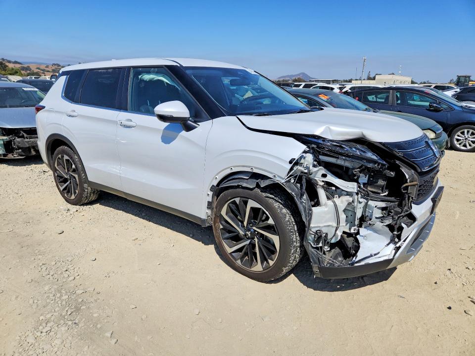 2024 Mitsubishi Outlander მანქანა იყიდება აუქციონზე, vin: JA4J4VA85RZ069604, აუქციონის ნომერი: 64676076