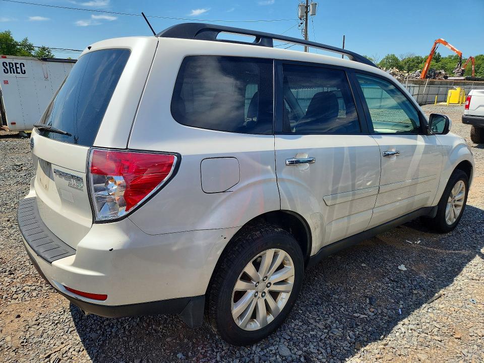 Продажа на аукционе авто 2013 Subaru Forester, vin: JF2SHAEC2DH439350, номер лота: 63953636