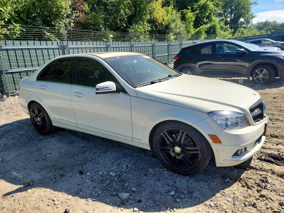 2011 Mercedes-benz C მანქანა იყიდება აუქციონზე, vin: WDDGF8BB8BR167088, აუქციონის ნომერი: 66784236