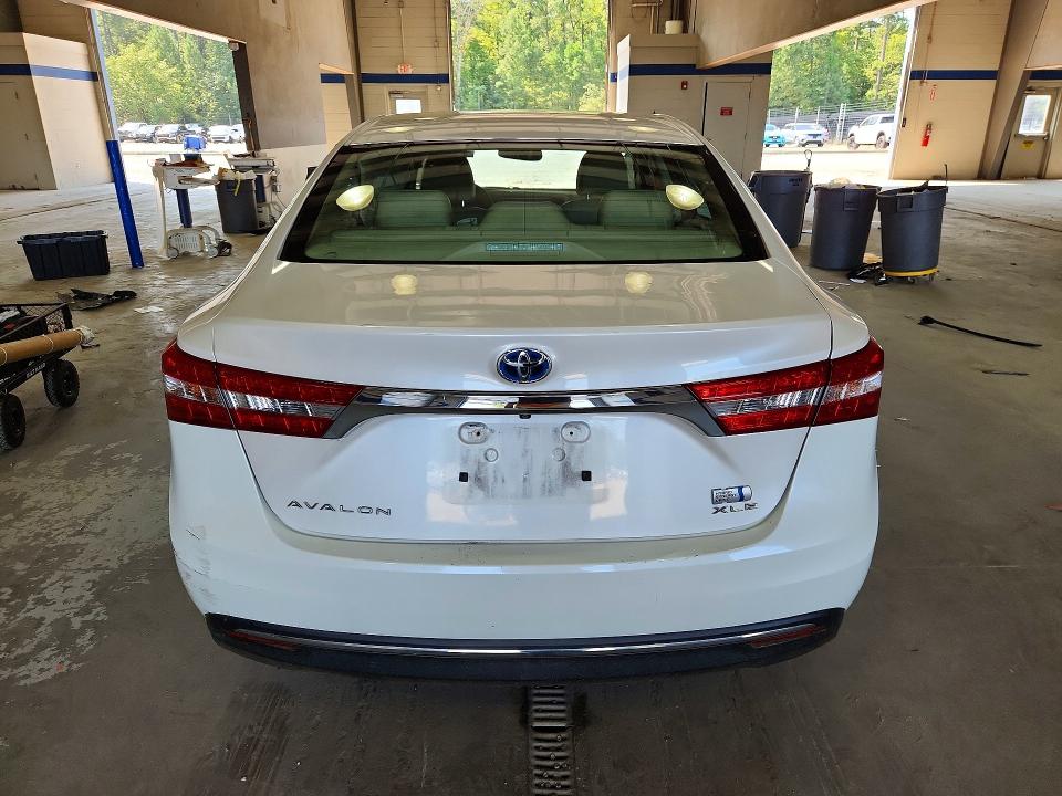 2013 Toyota Avalon Hybrid მანქანა იყიდება აუქციონზე, vin: 4T1BD1EB7DU013013, აუქციონის ნომერი: 64943756
