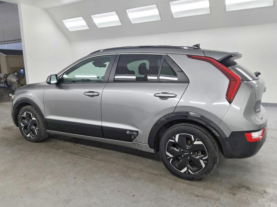Продажа на аукционе авто 2023 Kia Niro, vin: KNDCR3L18P5028599, номер лота: 63355336