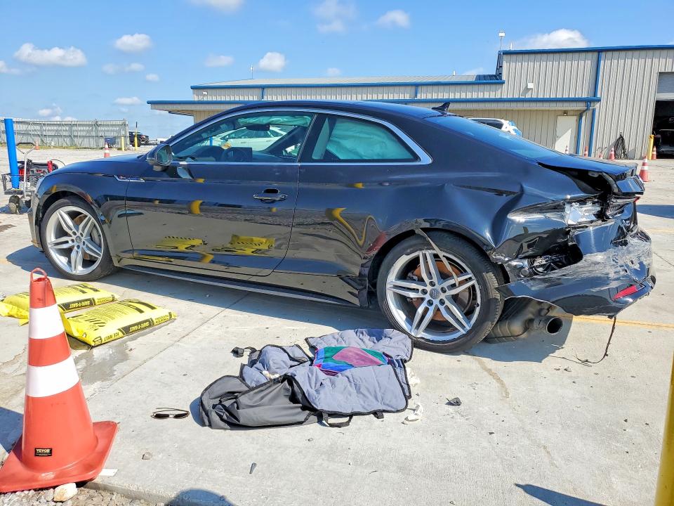 Продаж на аукціоні авто 2018 Audi A5, vin: WAUUNAF56JA040491, номер лоту: 65995856