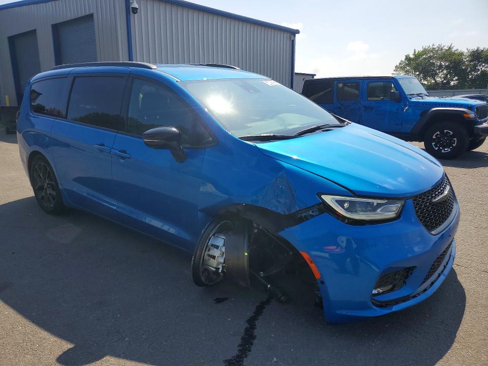 Продажа на аукционе авто 2026 Chrysler Pacifica, vin: 2C4RC1BGXTR267476, номер лота: 64092066