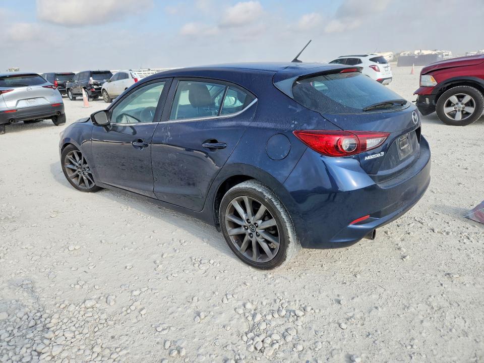 63770526 :رقم المزاد ، 3MZBN1L39JM266456 vin ، 2018 Mazda 3 مزاد بيع