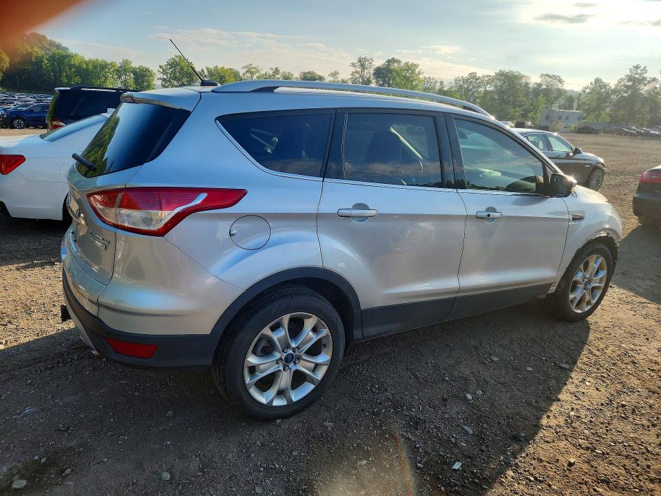 63280296 :رقم المزاد ، 1FMCU0J97EUB56076 vin ، 2014 Ford Escape مزاد بيع
