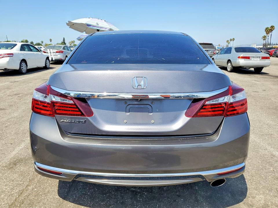 Aukcja sprzedaży 2017 Honda Accord, vin: 1HGCR2F3XHA164413, numer aukcji: 64327716