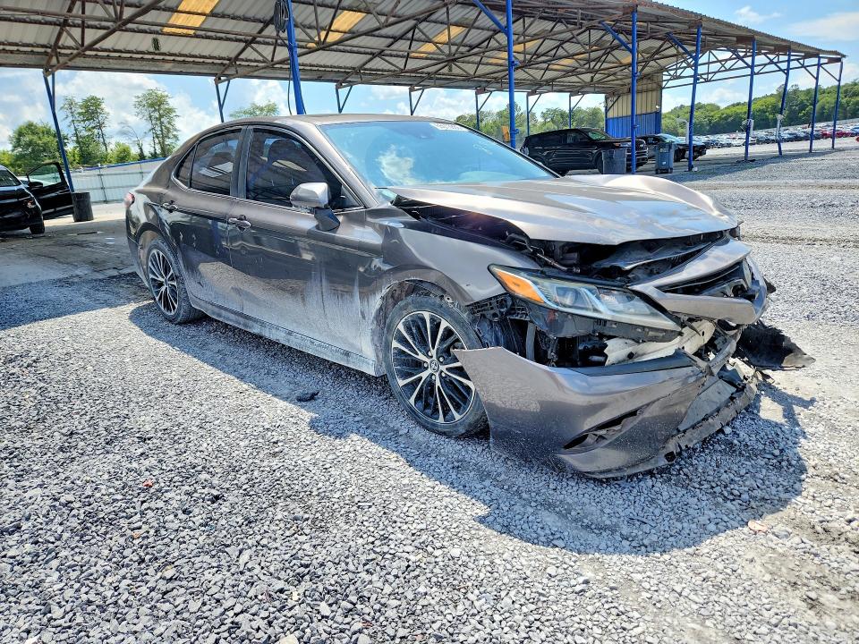 Auction sale of the 2018 Toyota Camry, vin: 4T1B11HKXJU028279, lot number: 65013866