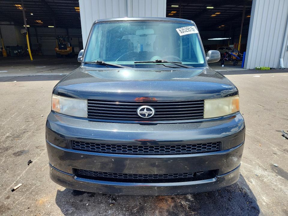 63529516 :رقم المزاد ، JTLKT324840147534 vin ، 2004 Scion Xb مزاد بيع