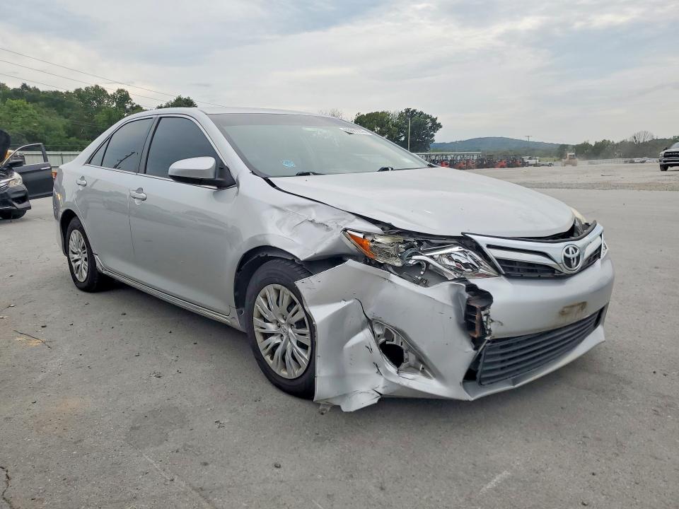 65681276 :رقم المزاد ، 4T4BF1FK8ER411900 vin ، 2014 Toyota Camry مزاد بيع