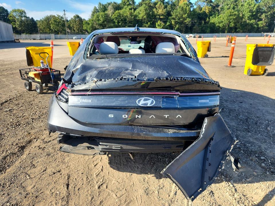 2025 Hyundai Sonata მანქანა იყიდება აუქციონზე, vin: KMHL64JA7SA485787, აუქციონის ნომერი: 64229436