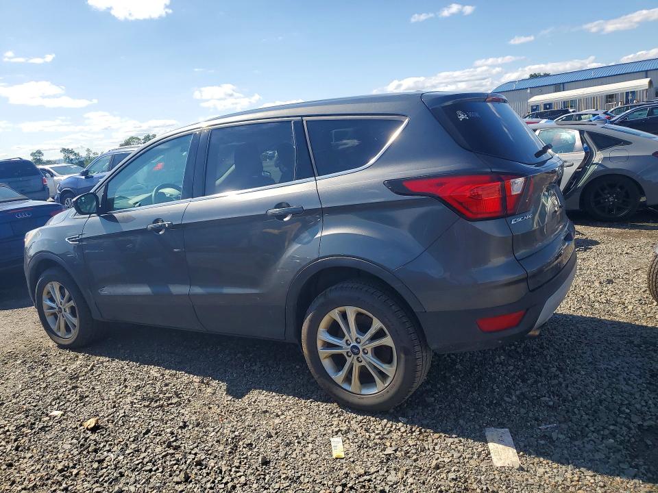 63684096 :رقم المزاد ، 1FMCU9GD3KUA73871 vin ، 2019 Ford Escape مزاد بيع