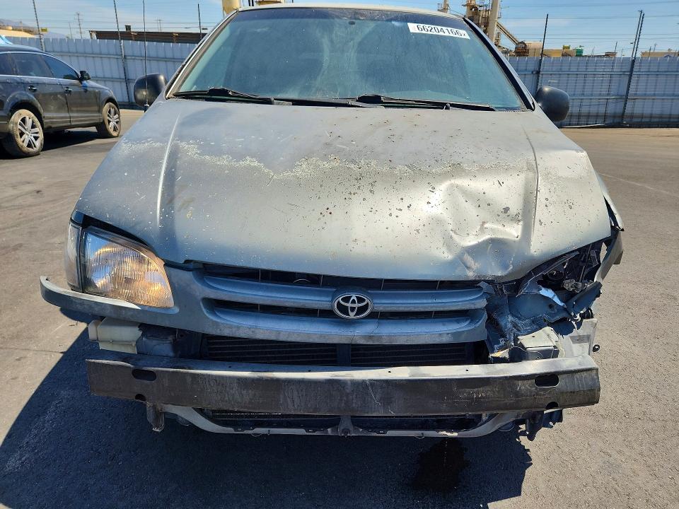 Продажа на аукционе авто 1999 Toyota Sienna, vin: 4T3ZF13C1XU101815, номер лота: 66204166