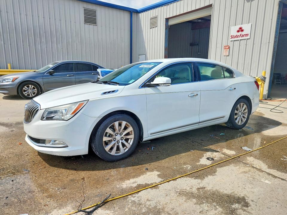 64224466 :رقم المزاد ، 1G4GB5GRXFF338758 vin ، 2015 Buick Lacrosse مزاد بيع