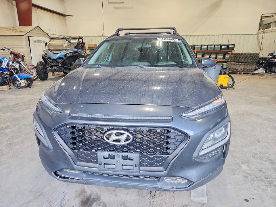 64488046 :رقم المزاد ، KM8K2CAA5JU098024 vin ، 2018 Hyundai Kona مزاد بيع