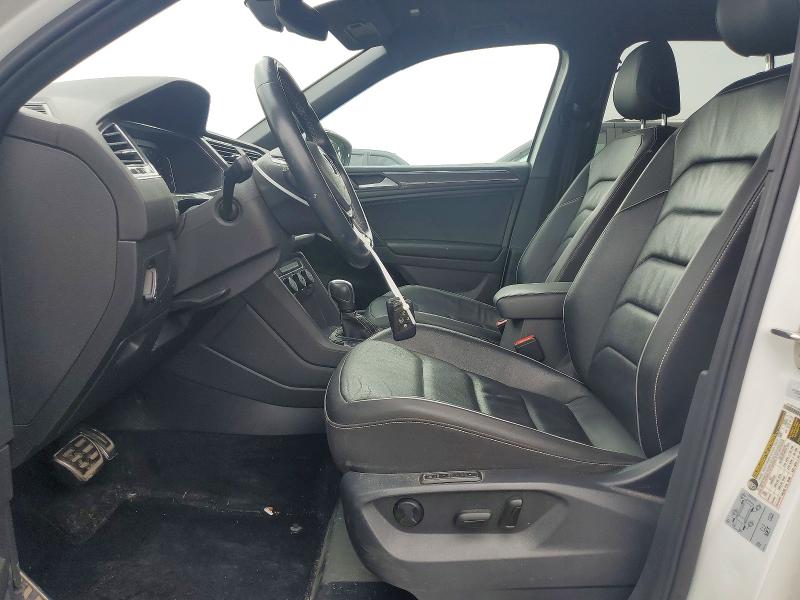 63743926 :رقم المزاد ، 3VV4B7AX5MM097216 vin ، 2021 Volkswagen Tiguan مزاد بيع