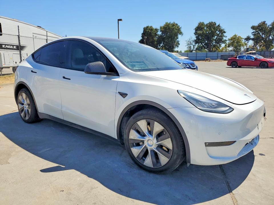 Продажа на аукционе авто 2021 Tesla Model Y, vin: 5YJYGDEE1MF179117, номер лота: 65523296