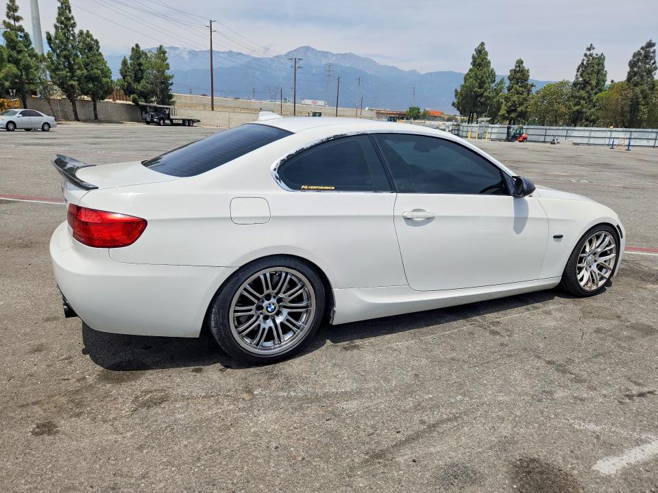 Продажа на аукционе авто 2011 Bmw 335, vin: WBAKG7C52BE801780, номер лота: 64965946