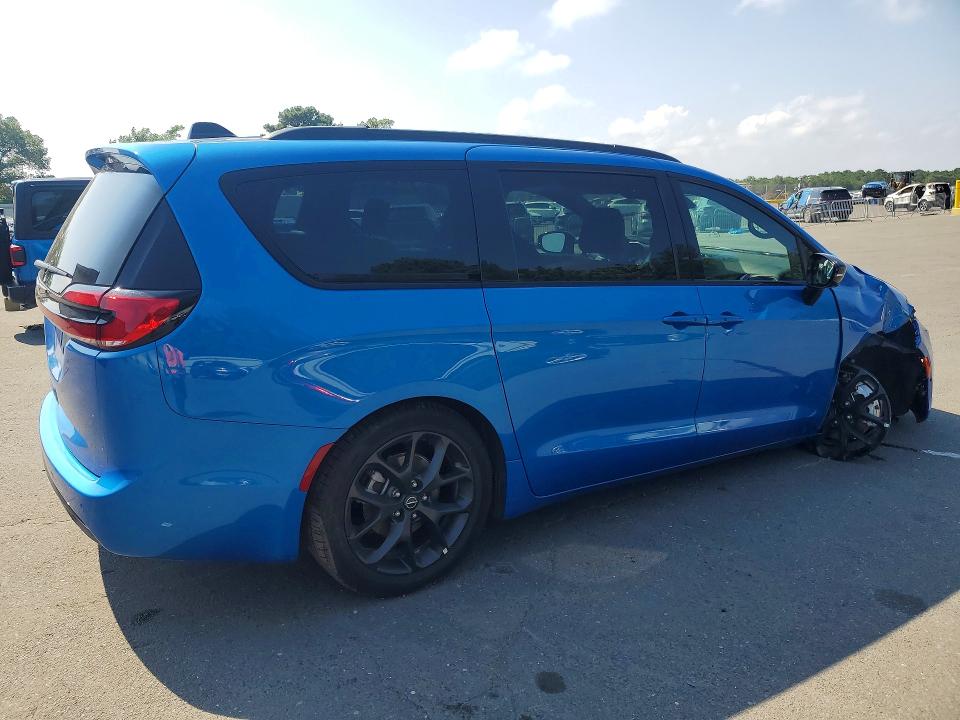 Продажа на аукционе авто 2026 Chrysler Pacifica, vin: 2C4RC1BGXTR267476, номер лота: 64092066