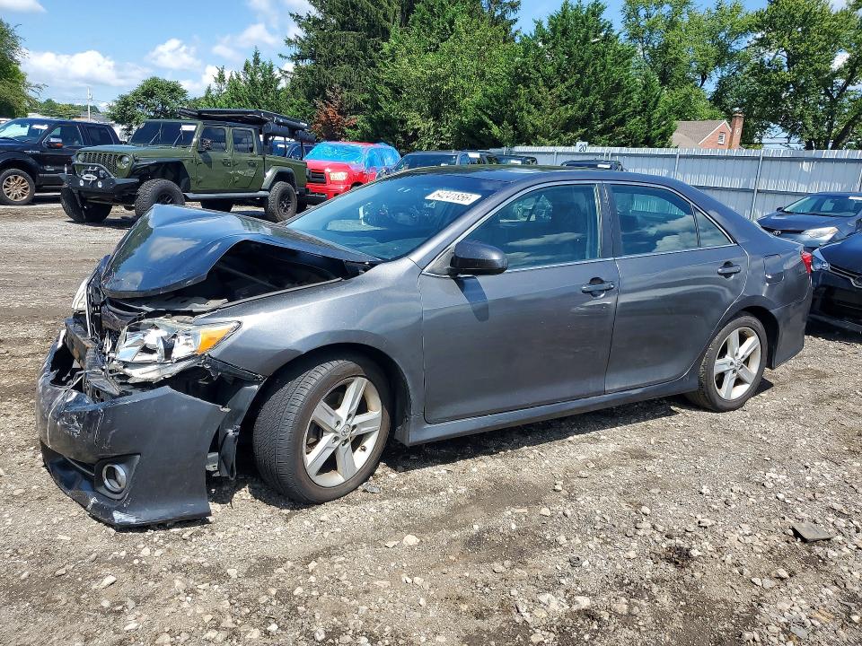 2014 Toyota Camry მანქანა იყიდება აუქციონზე, vin: 4T1BF1FK9EU383583, აუქციონის ნომერი: 64241856