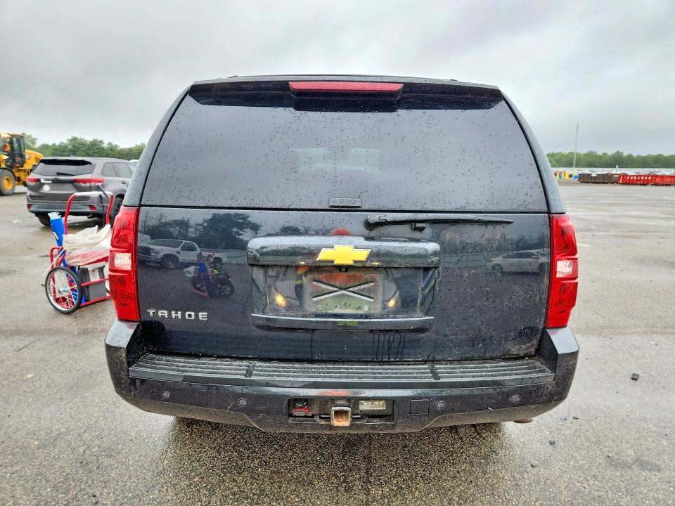 63581856 :رقم المزاد ، 1GNSKBE0XDR179390 vin ، 2013 Chevrolet Tahoe مزاد بيع