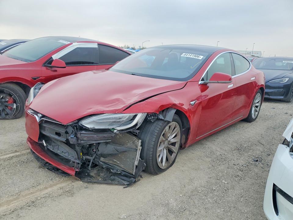 Продажа на аукционе авто 2018 Tesla Model S, vin: 5YJSA1E22JF281176, номер лота: 64141906