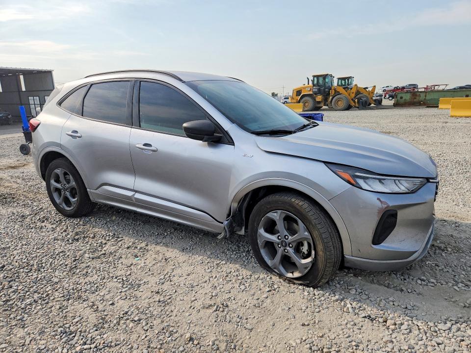 64695556 :رقم المزاد ، 1FMCU9MN3PUA59182 vin ، 2023 Ford Escape مزاد بيع